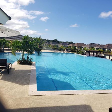 Breathtaking Villa At The Crest Richmond ภายนอก รูปภาพ
