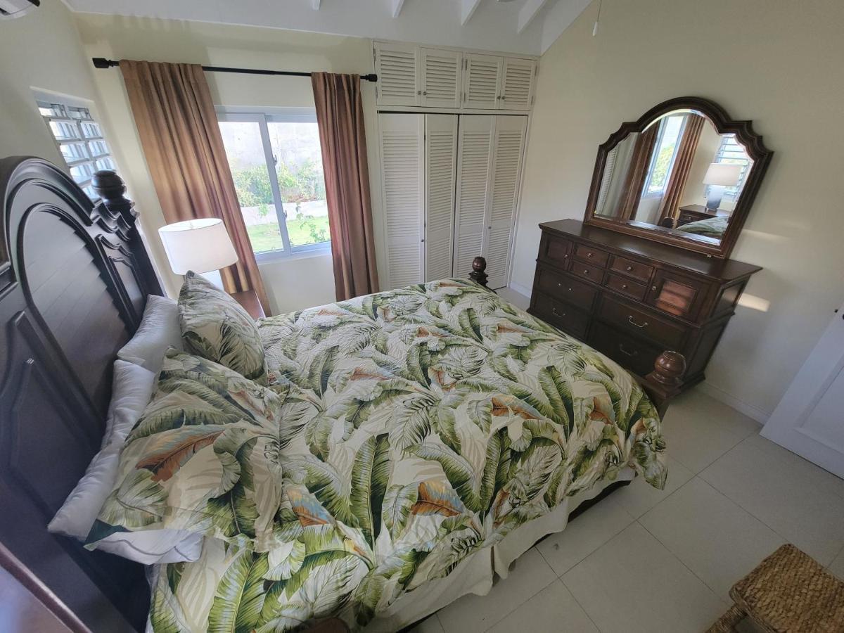 Breathtaking Villa At The Crest Richmond ภายนอก รูปภาพ